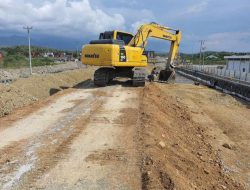 Sinyal Merah Fly Over Pantoloan