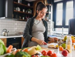 6 Jenis Makanan yang Pas untuk Ibu Hamil Trimester Pertama