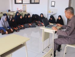Jaksa Masuk Sekolah