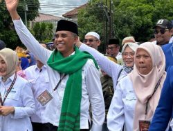 Anwar Hafid dan Reny Lamadjido