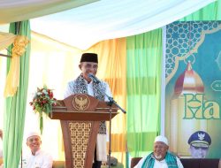 Gubernur Anwar Hafid